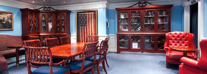 The Page Turner Library on the Carnival Dream