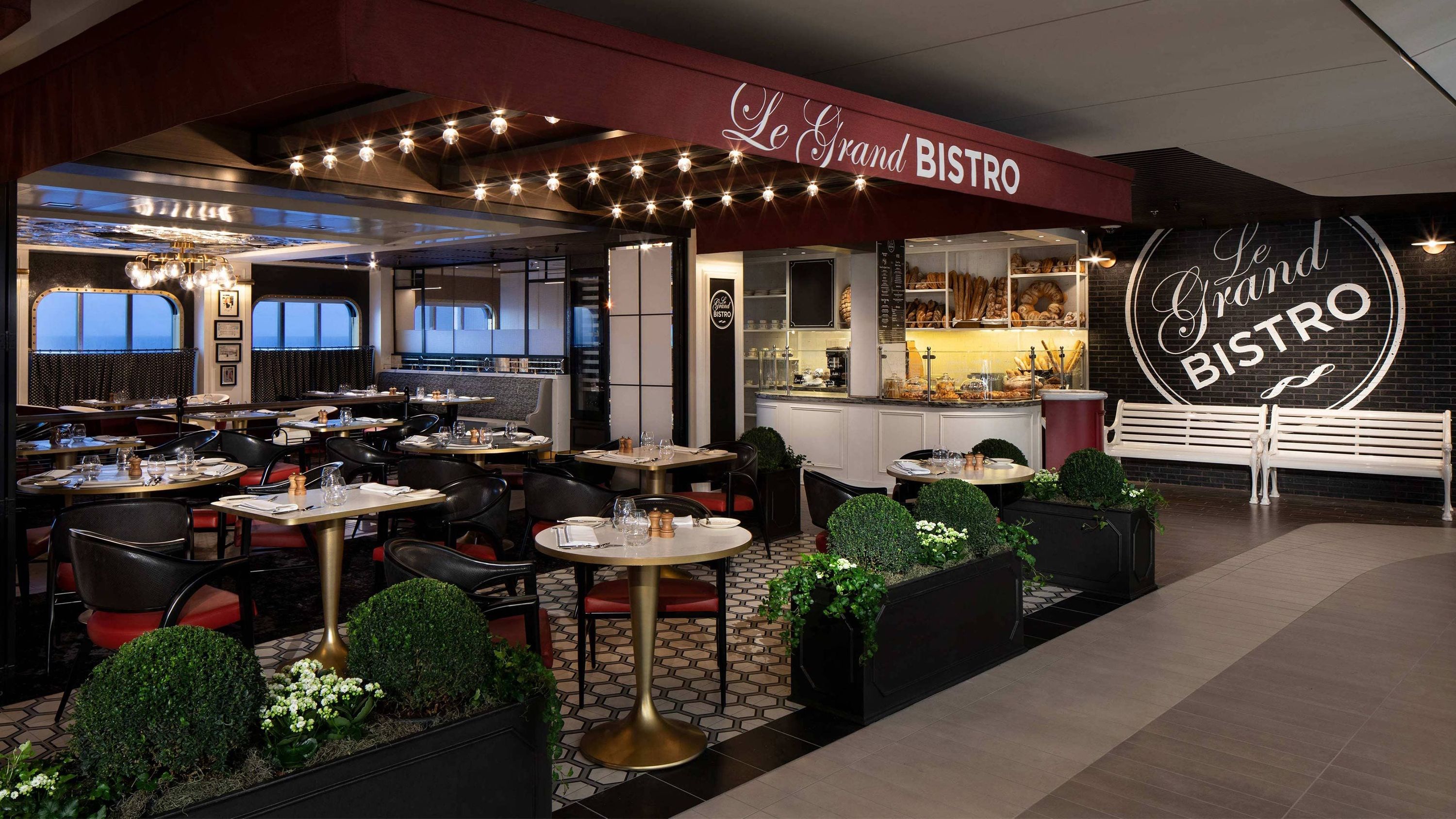 Le Grand Bistro on the Celebrity Apex