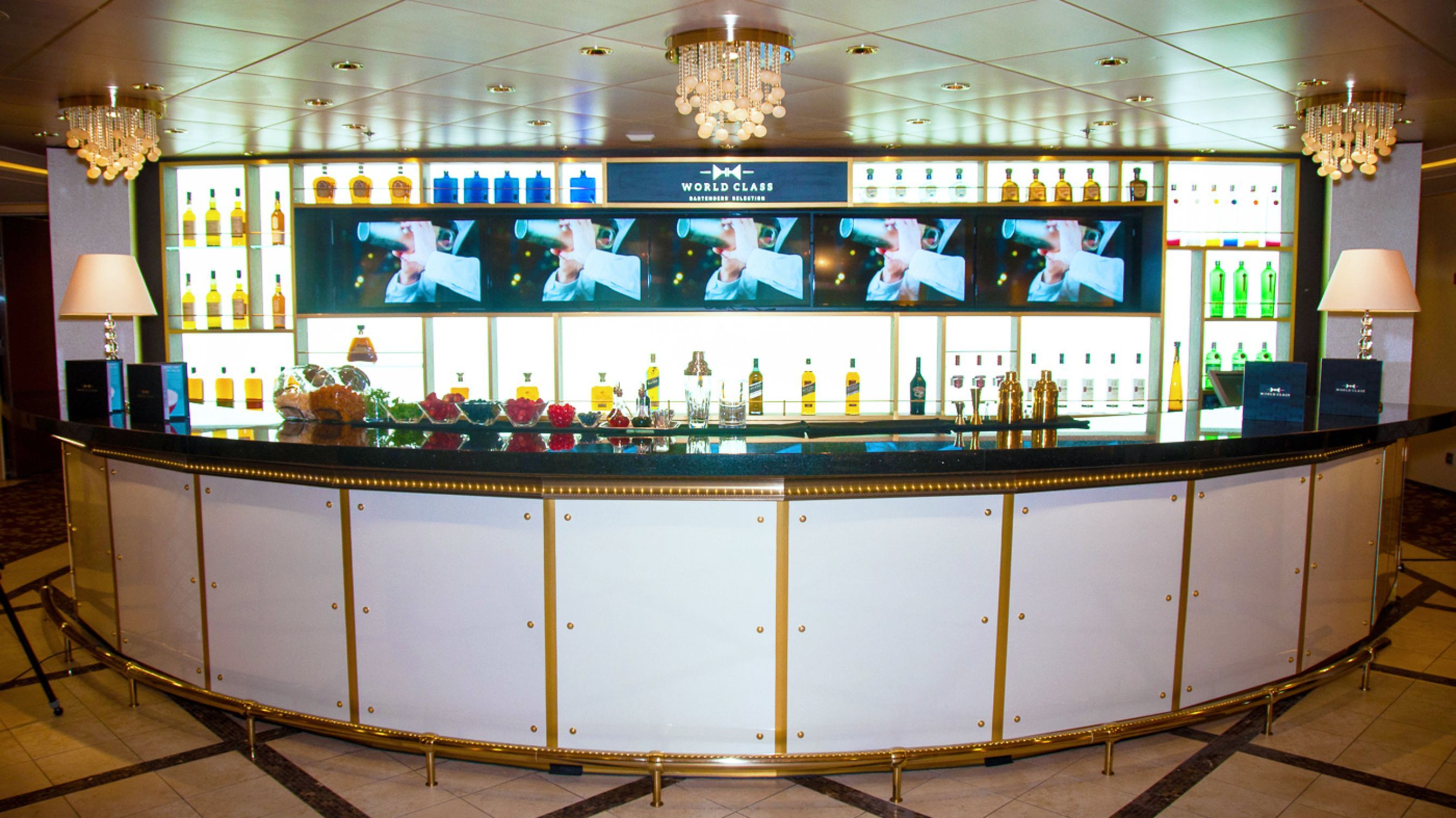 World Class Bar on the Celebrity Silhouette