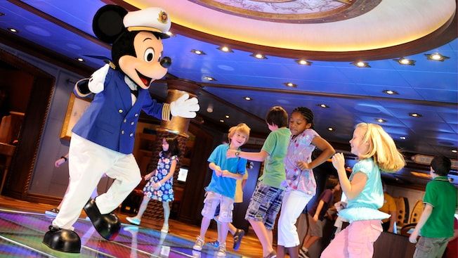 Oceaneer Lab on the Disney Dream