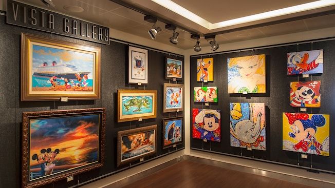 Vista Gallery on the Disney Dream
