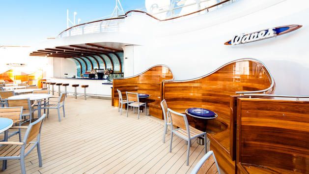 Waves Bar on the Disney Dream