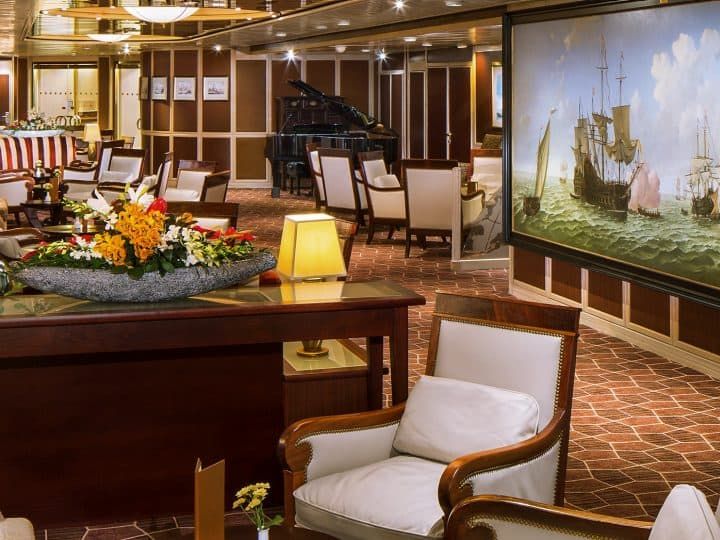 Explorers Lounge on the MS Westerdam
