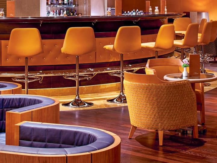 Ocean Bar on the MS Zuiderdam