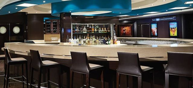 Atrium Bar on the Norwegian Getaway