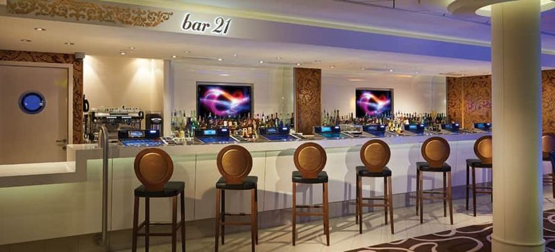Bar 21 on the Norwegian Getaway
