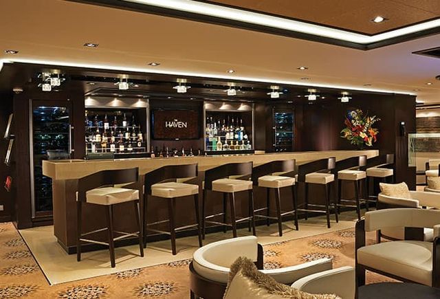 Concierge Lounge on the Norwegian Epic