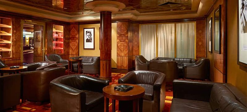 Corona Cigar Club on the Norwegian Pearl