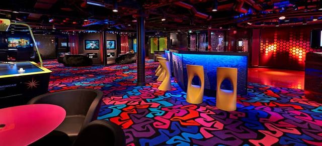 Entourage Teen Club on the Norwegian Viva