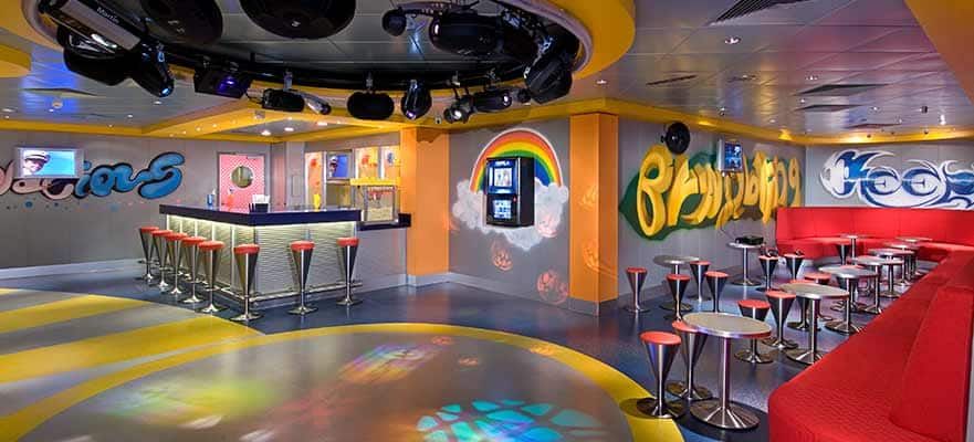 Entourage Teen Club on the Norwegian Pearl