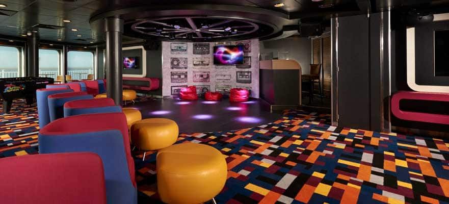 Entourage Teen Club on the Norwegian Pearl