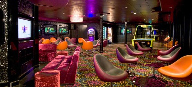 Entourage Teen Club on the Norwegian Viva