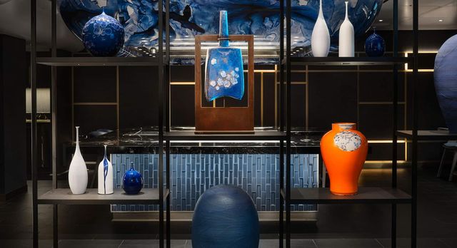 Hasuki on the Norwegian Viva