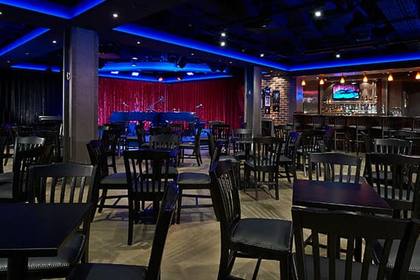 Headliners Comedy Club