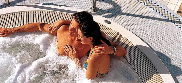 Hot Tubs on the Norwegian Encore