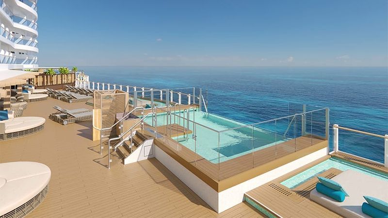 Infinity Beach on the Norwegian Viva