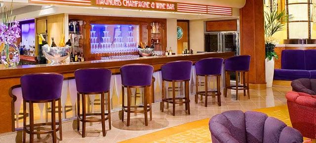 Magnum's Champagne & Wine Bar on the Norwegian Jade
