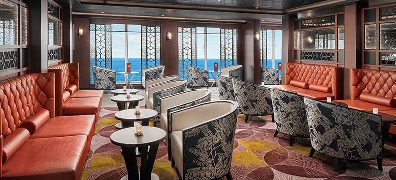 Pinnacle Lounge and Sushi Bar on the Norwegian Sky