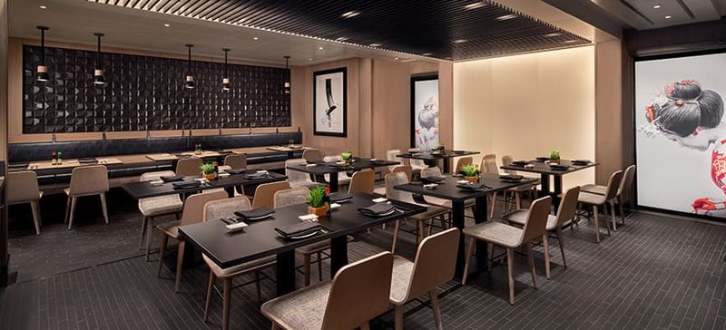 Silk on the Norwegian Spirit