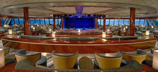 Spinnaker Lounge on the Norwegian Sun