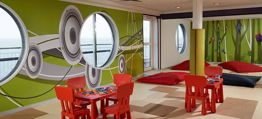 Splash Academy on the Norwegian Viva