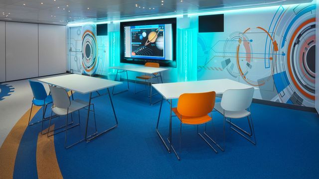 Splash Academy on the Norwegian Sun