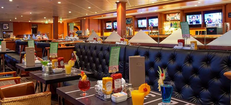 Sports Bar on the Norwegian Sun