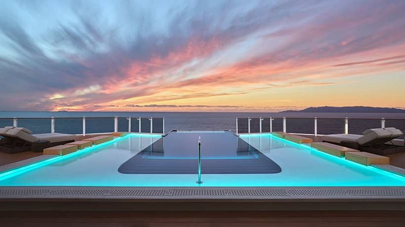 The Haven Sundeck on the Norwegian Pearl