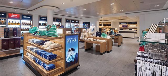 Tradewinds on the Norwegian Encore