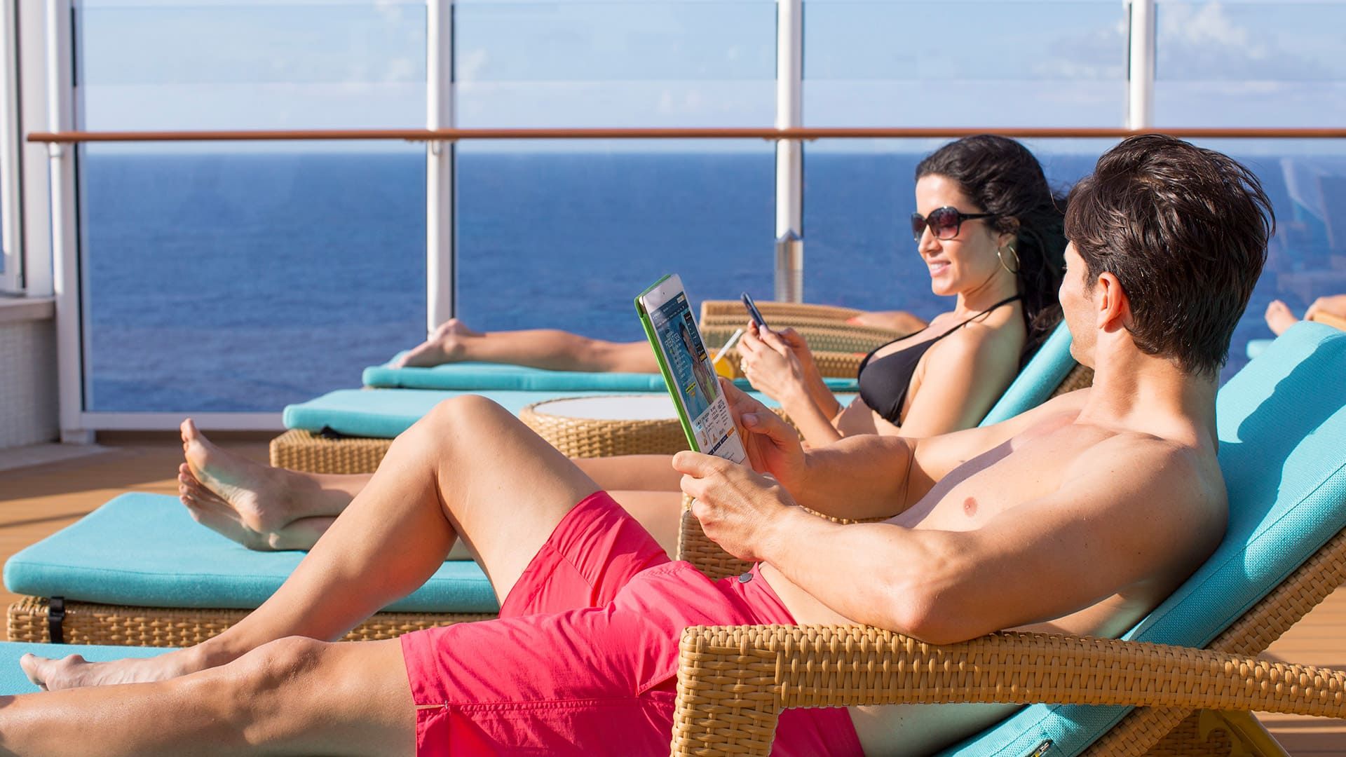 Vibe Beach Club – Access Pass on the Norwegian Getaway