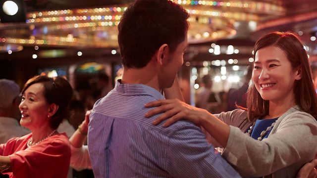 Club Fusion on the Emerald Princess