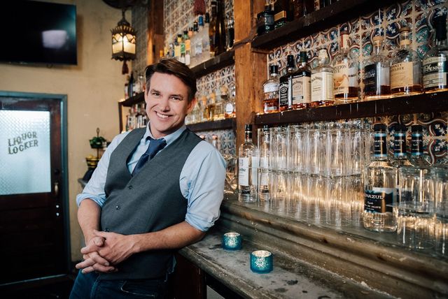 Crown Grill Bar on the Discovery Princess