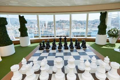 Deck Chess Set