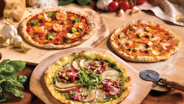 Gigis Pizzeria on the Enchanted Princess