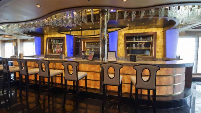 Grand Casino Bar on the Caribbean Princess