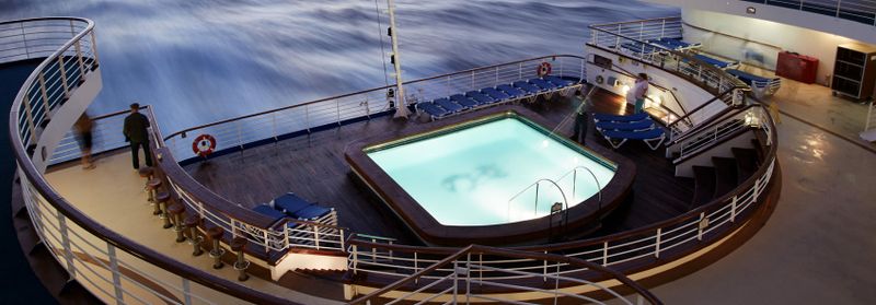 Terrace Pool on the Diamond Princess