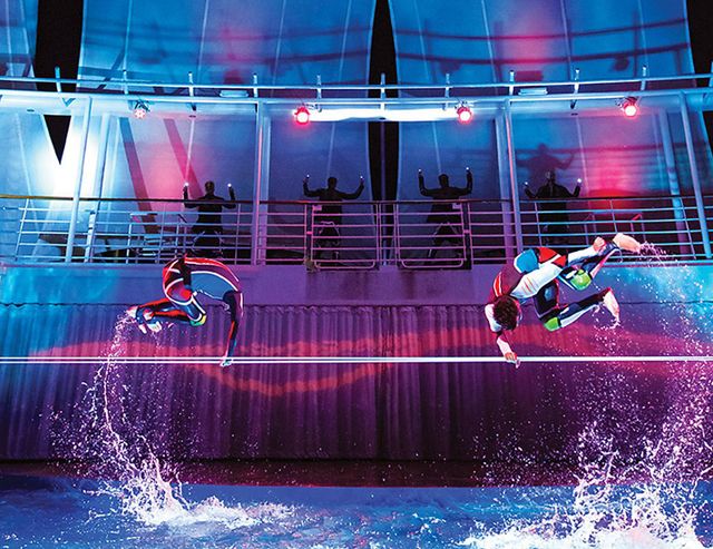 Aquatheater Shows on the Wonder of the Seas