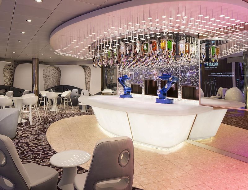 Bionic Bar on the Anthem of the Seas