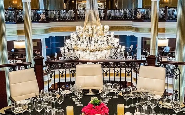 Cascades Dining Room on the Radiance of the Seas