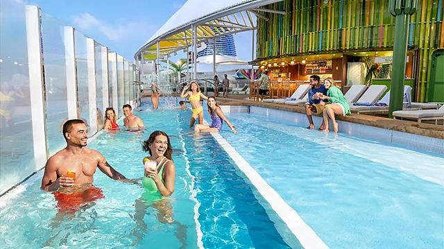 Cloud 17 Pool on the Star of the Seas