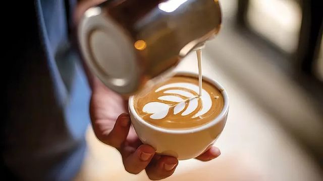 Coffee & Tea Shop on the Symphony of the Seas