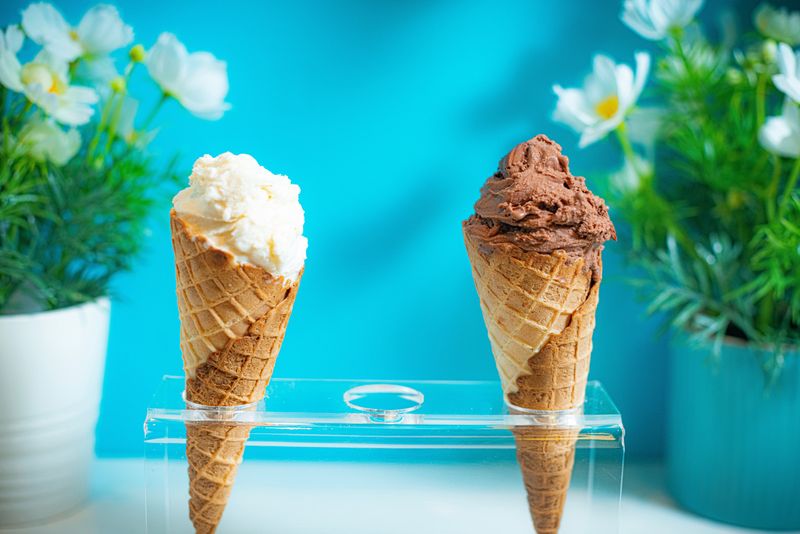 Cups and Scoops on the Allure of the Seas