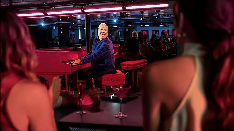 Dueling Pianos on the Legend of the Seas