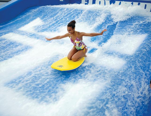 Flowrider on the Spectrum of the Seas
