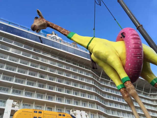 Giraffe on the Anthem of the Seas