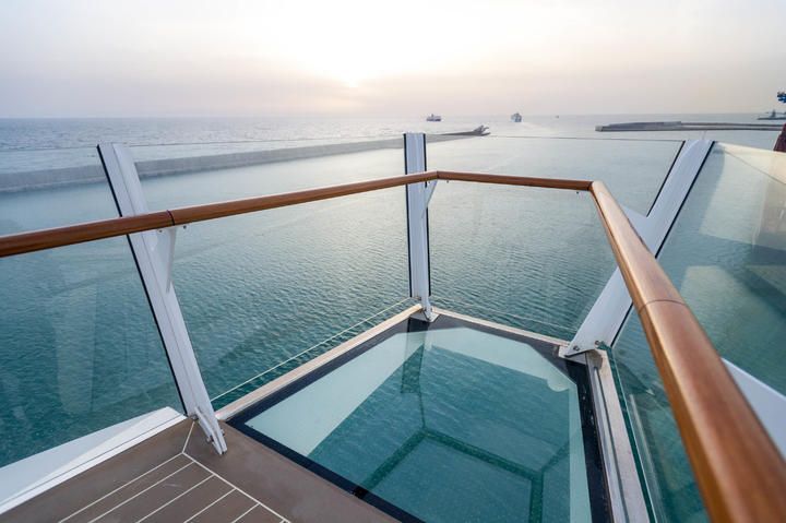 King Of The World on the Symphony of the Seas