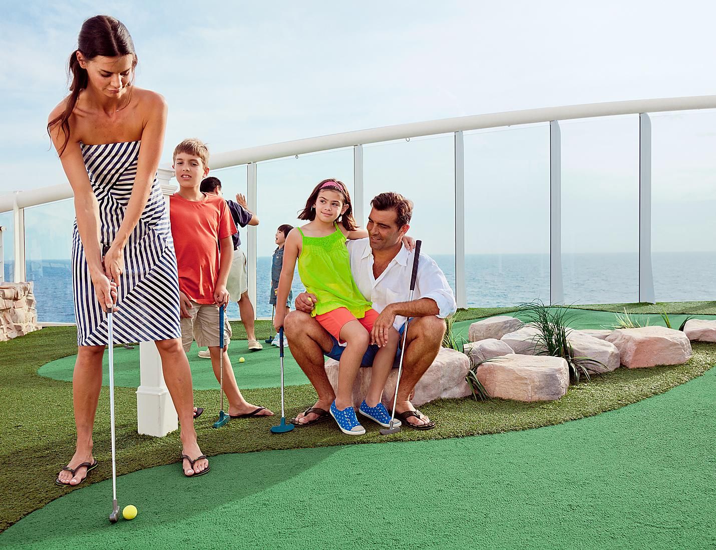 Mini Golf on the Utopia of the Seas