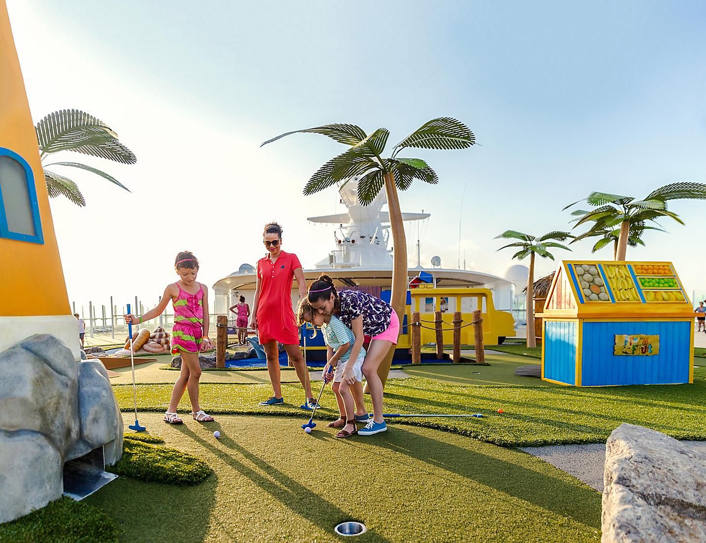 Mini Golf on the Utopia of the Seas