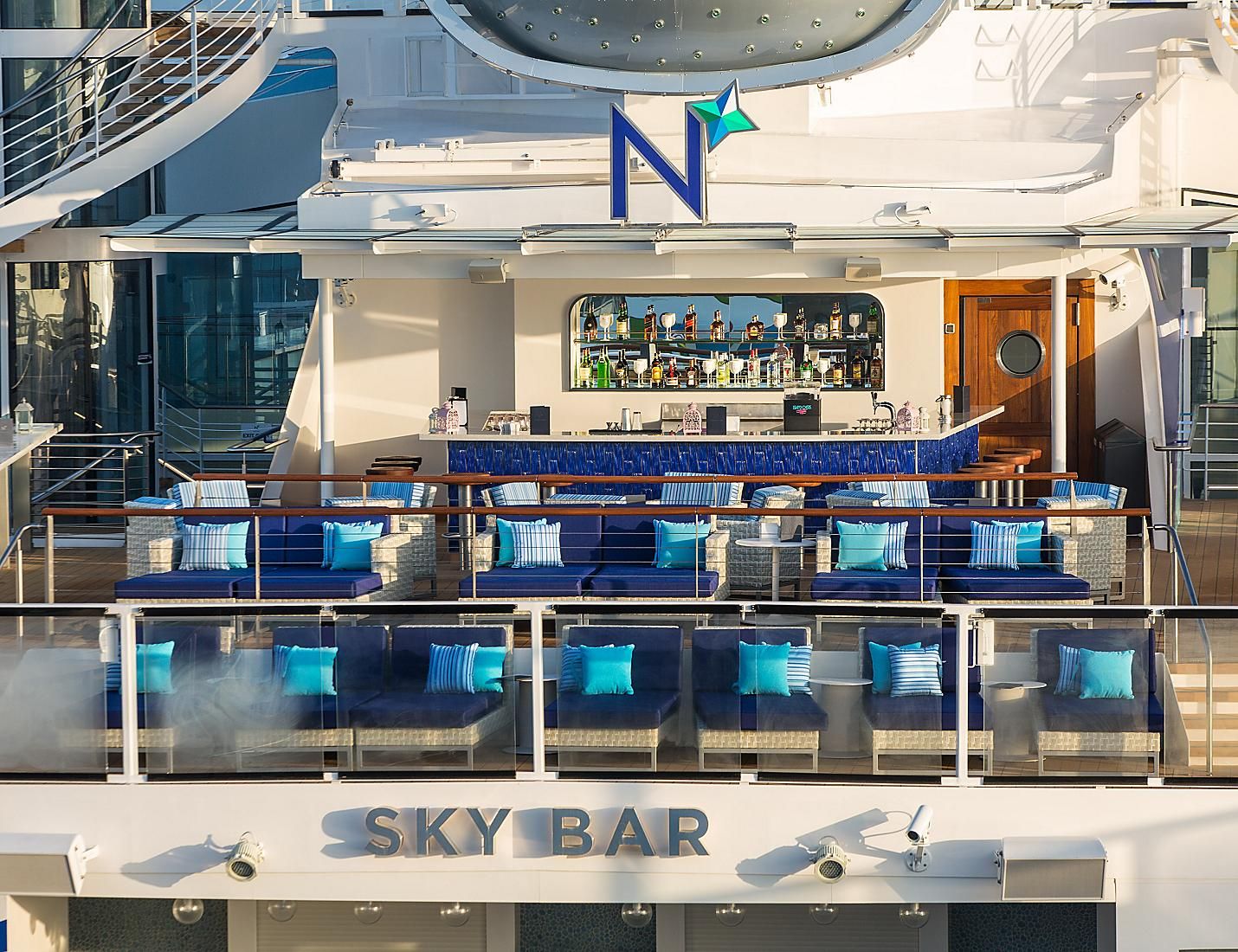 North Star Bar on the Spectrum of the Seas