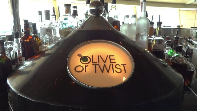 Olive or Twist on the Independence of the Seas